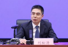 <b>等候记者伴侣们踊</b>